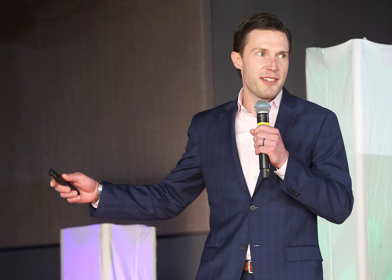 Jake Johnson, HitchHub