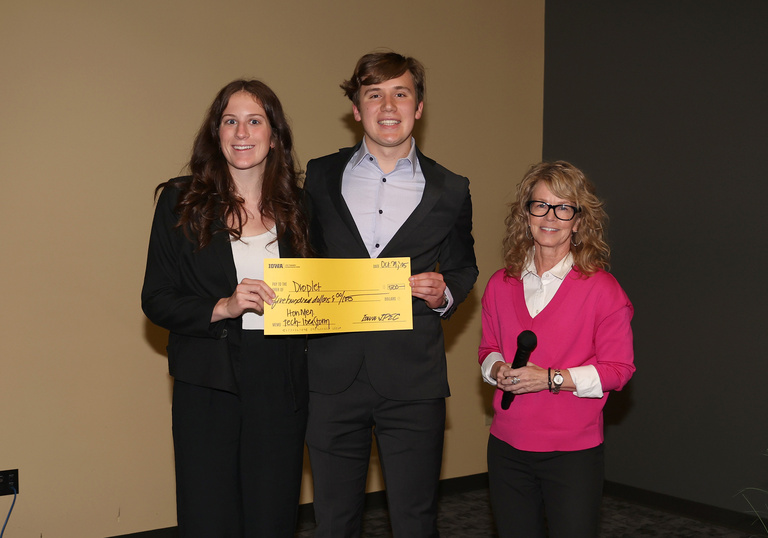 Katie Butler, Ean Cummings