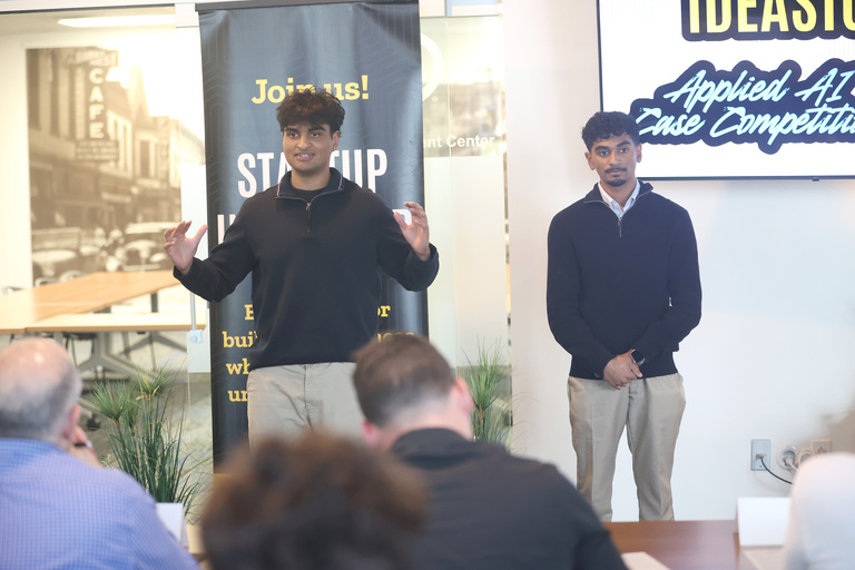 Abhinav Mettapalli, Yash Bandla