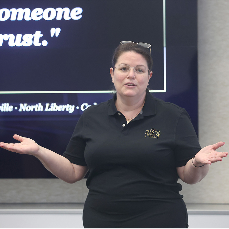 Laura Edwards, Monarch Construction