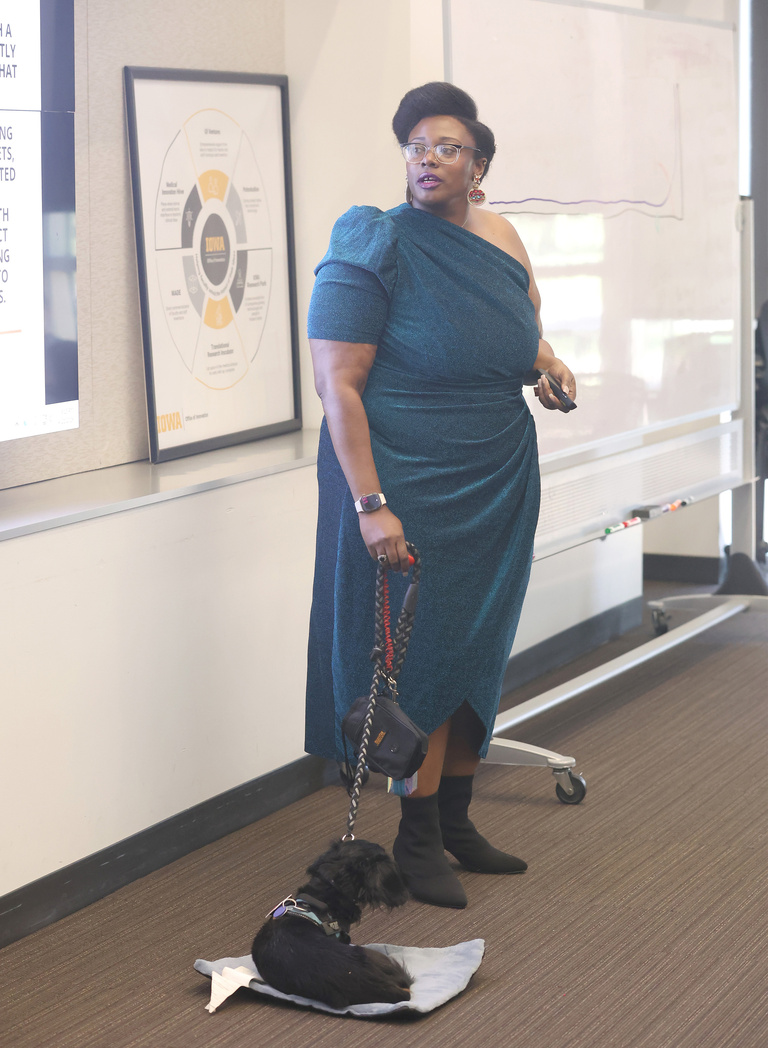 Kay Williams and Jupiter, AtUR Service