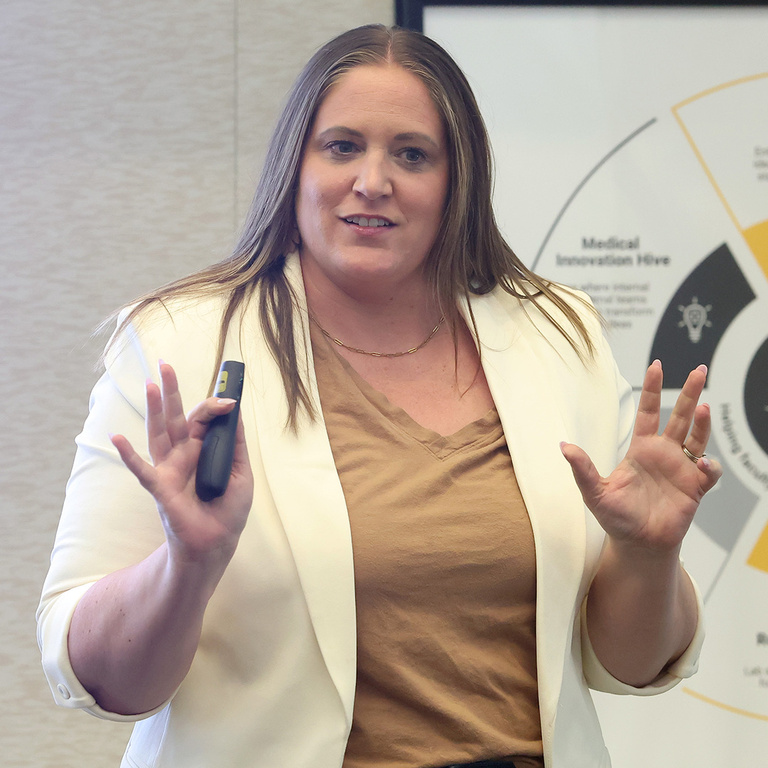 Brianne Nicholson, Makers Collective