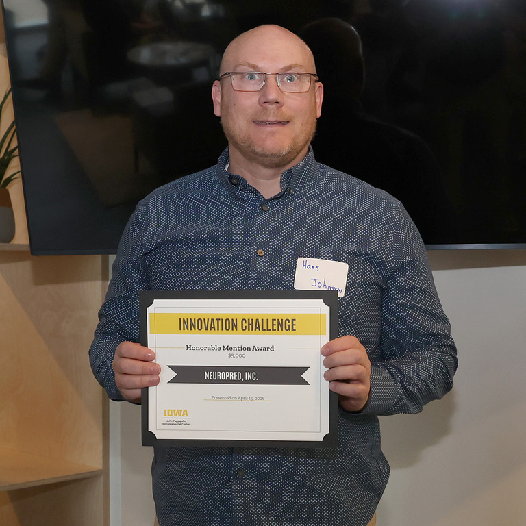 Hans Johnson of NeuroPred, honorable mention in the Grad/Faculty/Staff/Incubator Startup division